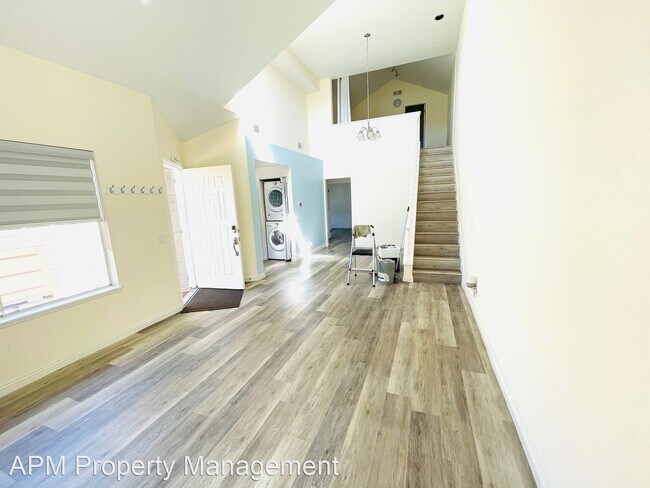 Building Photo - 2 br, 2 bath House - 16510 Dundee Ct. #89