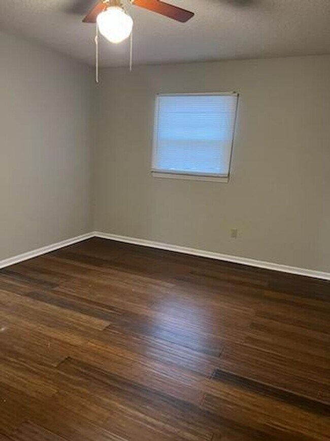 Foto del edificio - Stunning 4-Bedroom Home in Memphis - Space, Comfort & Style!