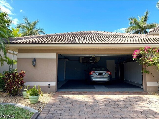 Foto del edificio - 15100 Whimbrel Ct