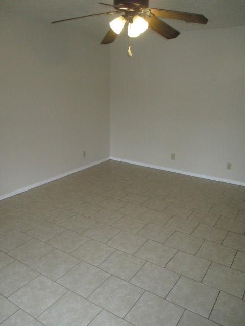 Building Photo - 5304 St Georges Green