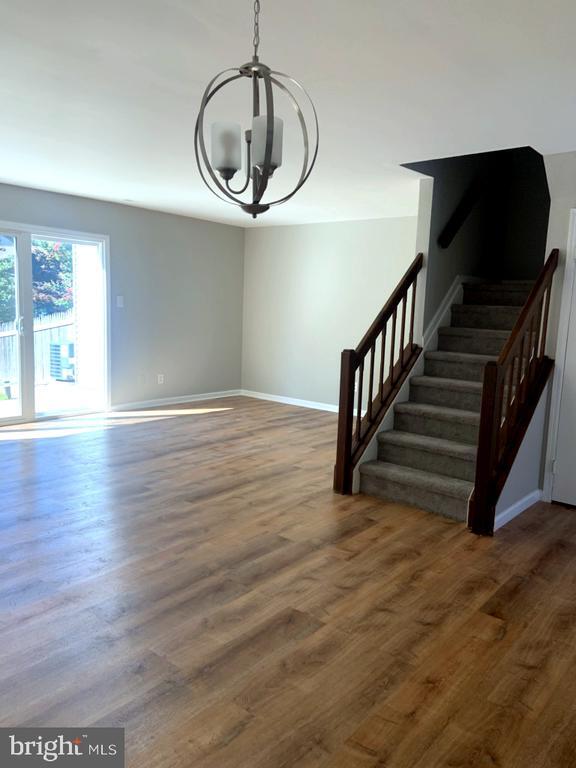 Building Photo - 1202 Roberts Ln