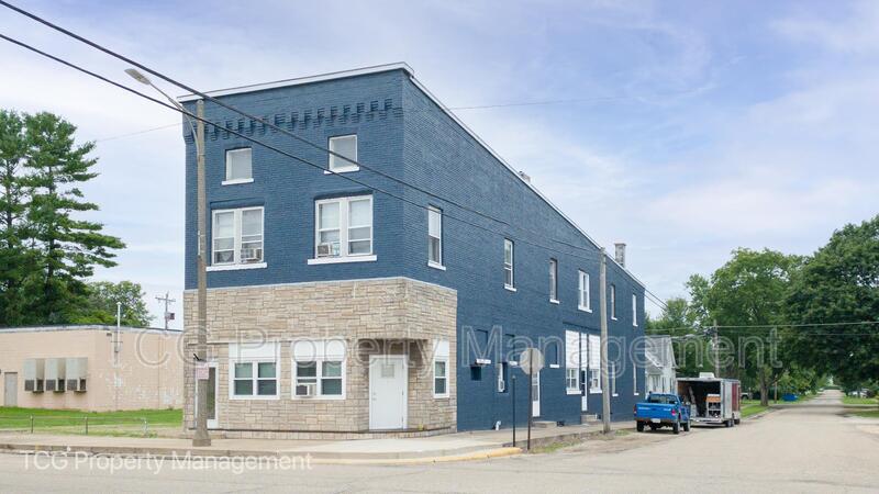 Foto principal - 102 S Main St