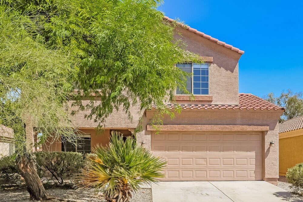 Foto principal - 8465 W Riley Rd