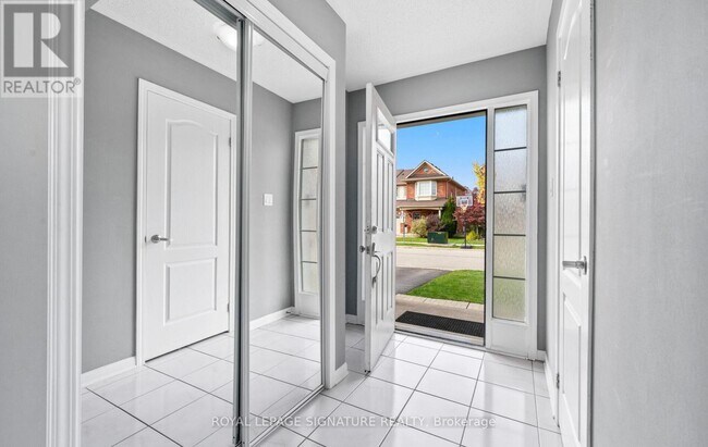 Building Photo - 240 Mortimer Cres