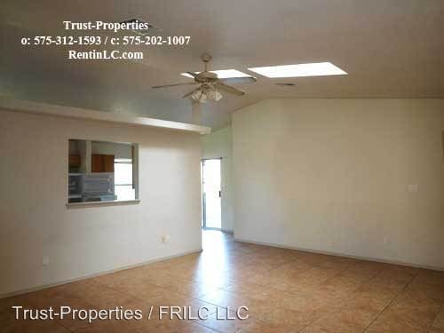 Building Photo - 2361 Saturn Cir