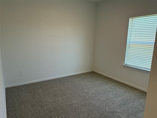 Foto del edificio - 23548 Skyward Ln