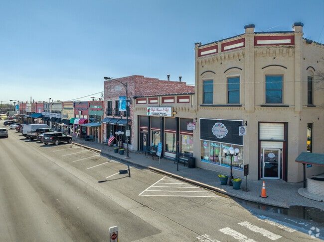 Stroll through the historic buildings in downtown Wylie.