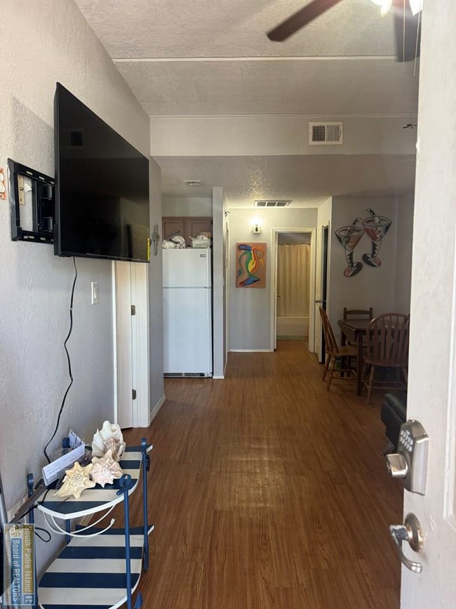 Building Photo - 123 E Morningside Dr