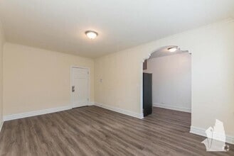 Building Photo - 2936 W Palmer St