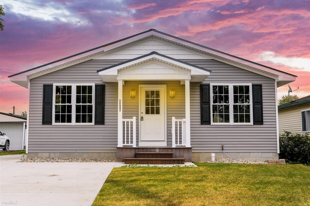 3 br, 2 bath House 74650 Fulton Street House Rental in Armada, MI