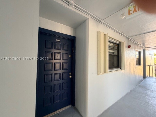 Building Photo - 10825 SW 112th St