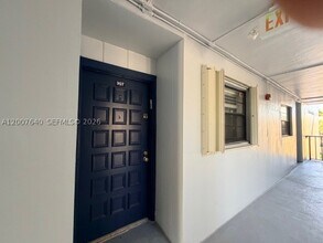 Building Photo - 10825 SW 112th St