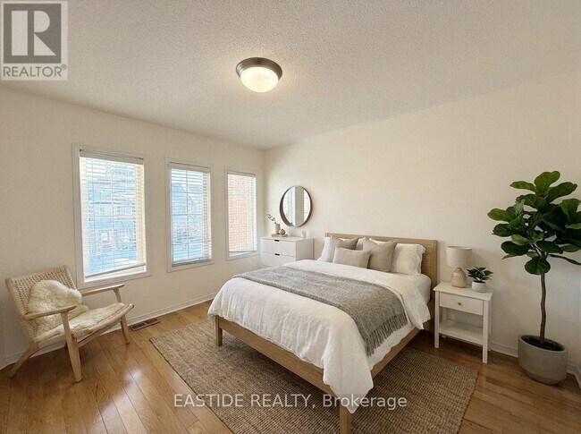 Building Photo - 24 Revelstoke Crescent