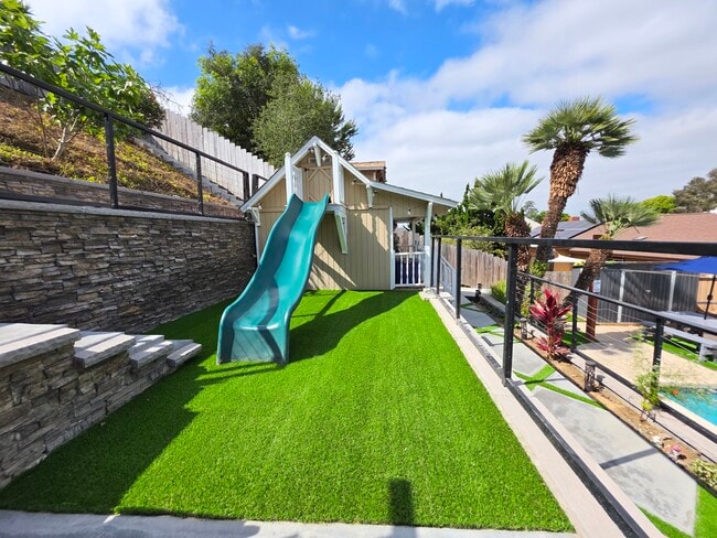 Building Photo - 6097 Charae St