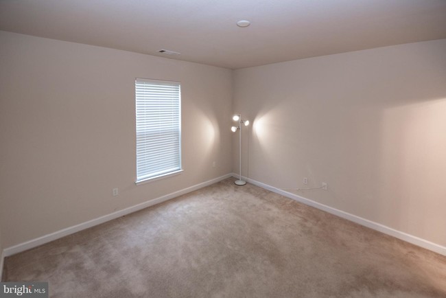 Building Photo - 501 Hungerford Dr