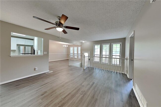 Foto del edificio - 4031 Oak Stone Dr