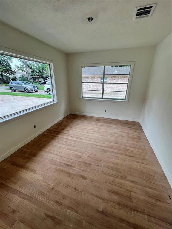 Foto del edificio - 5219 Chesapeake Way