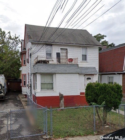 Primary Photo - 27-20 Humphreys St