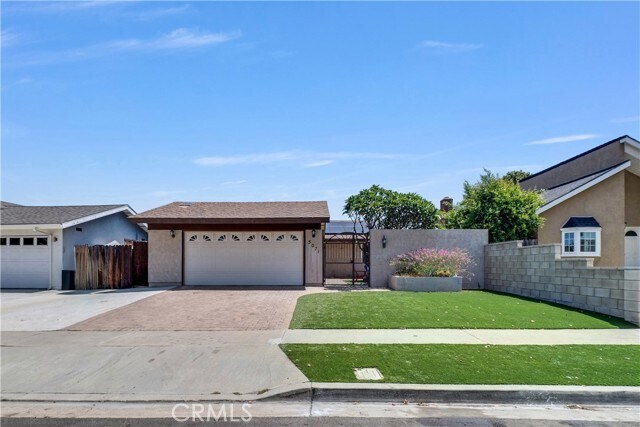 Foto principal - 5071 Doanoke Ave
