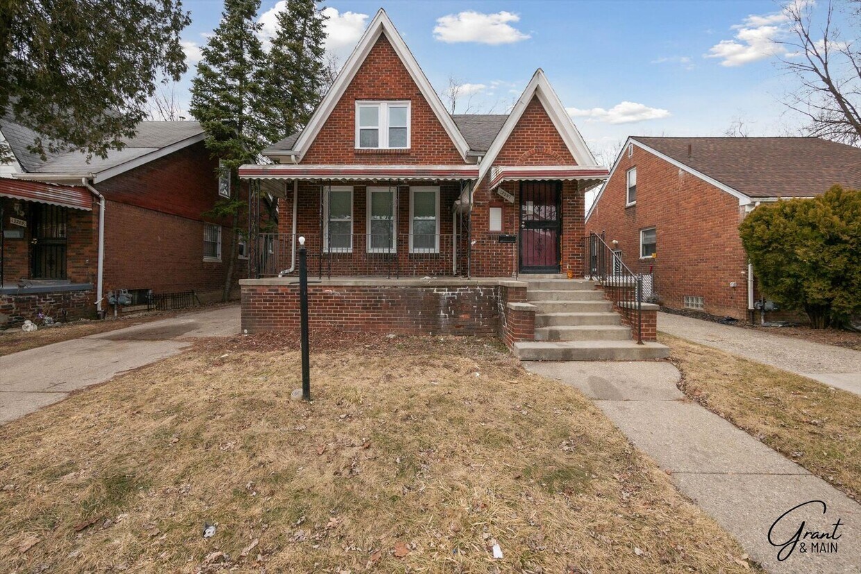 Primary Photo - 3 bedroom $1350