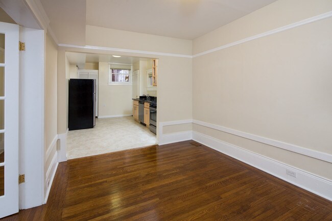 Building Photo - 1706 Steiner St