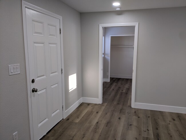 Foto del edificio - 3318 W 157th St