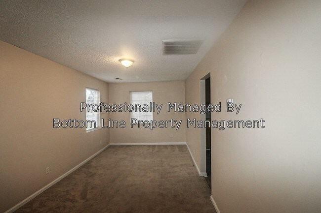 Foto del edificio - 1055 Mountain Crest Dr