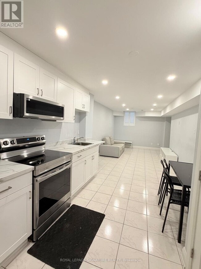 Building Photo - 5630 Sparkwell Dr