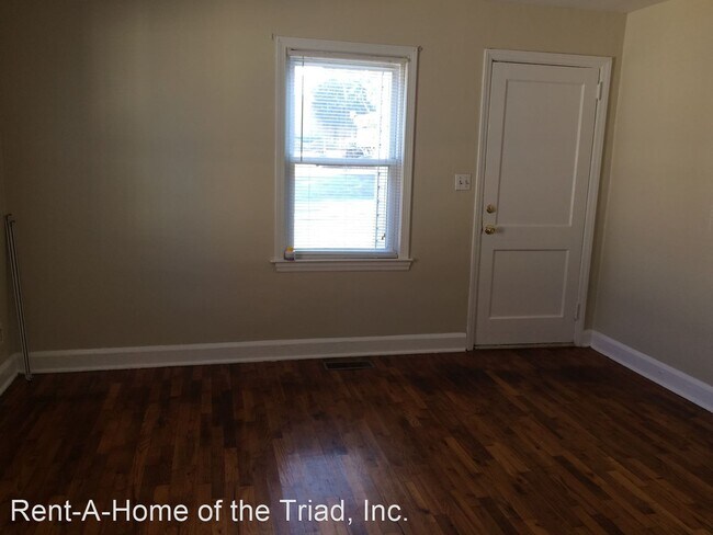 Foto del edificio - 2 br, 1 bath House - 718-A Warren Street