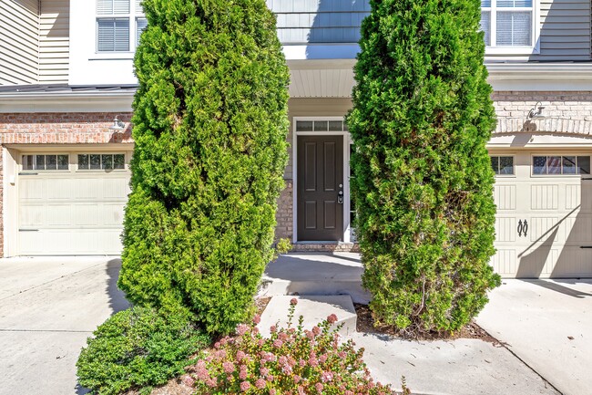 Building Photo - 2819 Casona Way