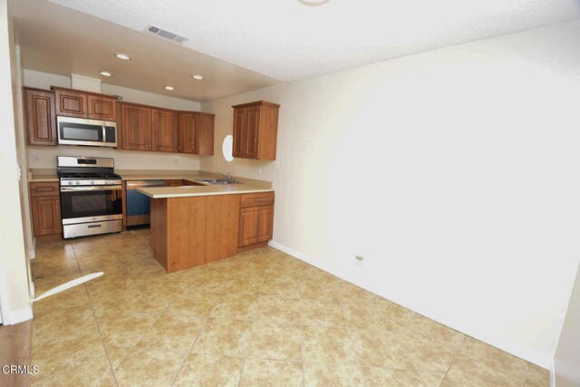 Building Photo - 451 Corvette St
