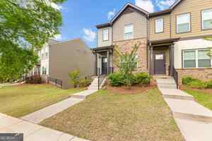 Foto del edificio - 1006 Bayrose Cir