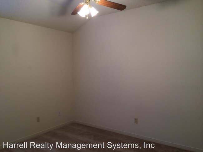 Building Photo - 3 br, 2 bath Apartment - 9603 Panther Way