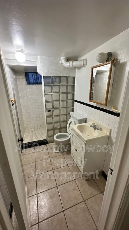 Foto del edificio - 310 S 12th St
