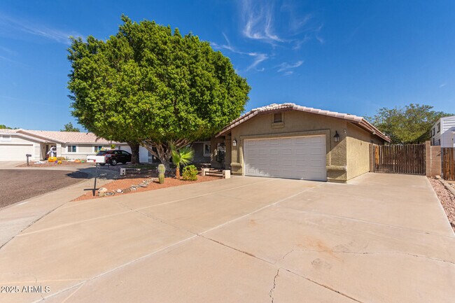 Foto del edificio - 19011 N 12th Dr