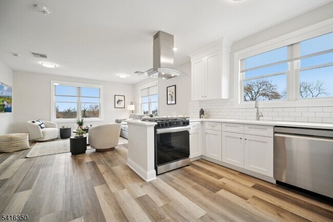 Foto del edificio - 246 Main St