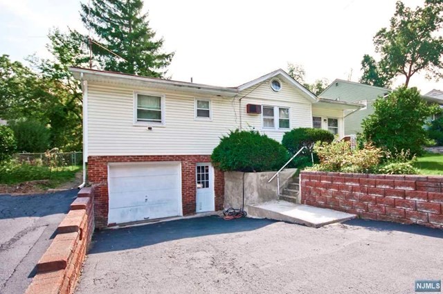 Primary Photo - 78 Linden Rd