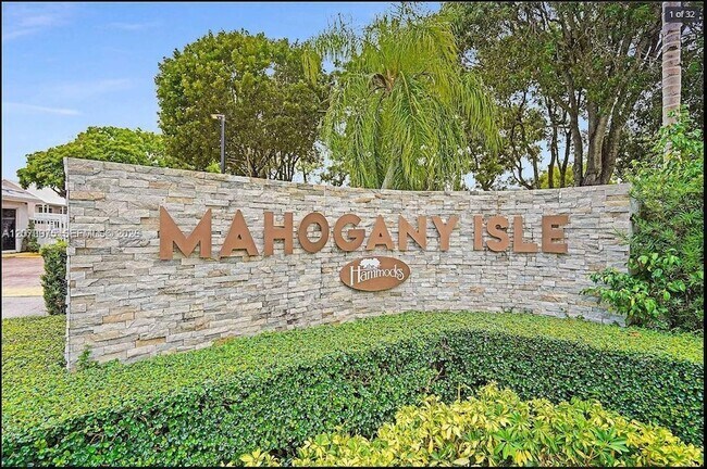 Foto del edificio - 10521 Mahogany Key Cir