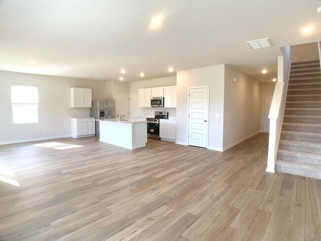 Foto del edificio - 821 Moray Ln
