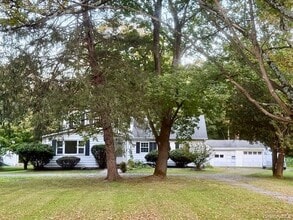 Building Photo - 296 NY-82