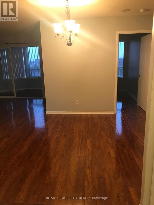 Building Photo - 135 Hillcrest Ave