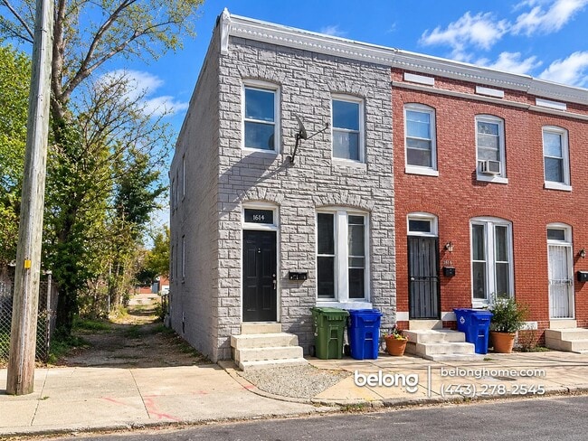 Building Photo - 2647 Boone St