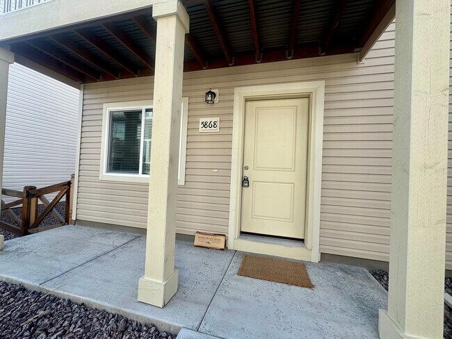 Foto del edificio - Like New 3 bedroom home in Banning Lewis