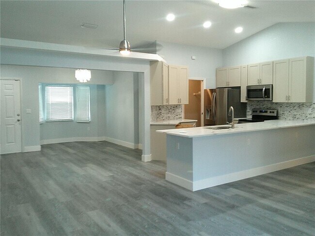 Foto del edificio - 534 Beal St NW