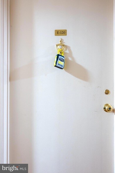 Foto del edificio - 1021 Arlington Blvd