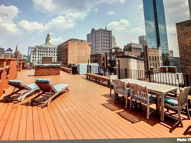 Building Photo - 271 Dartmouth St