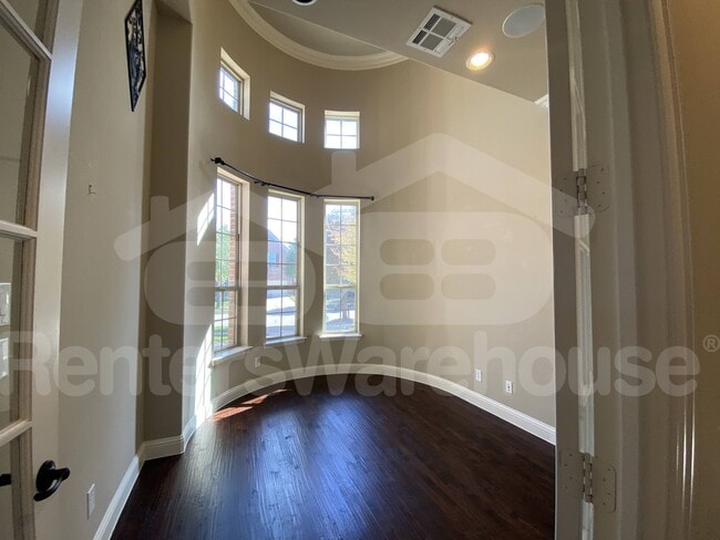 Foto del edificio - 14282 Carly Ln