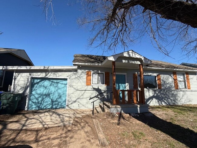 Photo - Beautifully Remodeled 2 Bed | 1 Bath | 1-Car Garage on Large Lot House