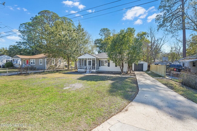 Building Photo - 4340 Hercules Ave