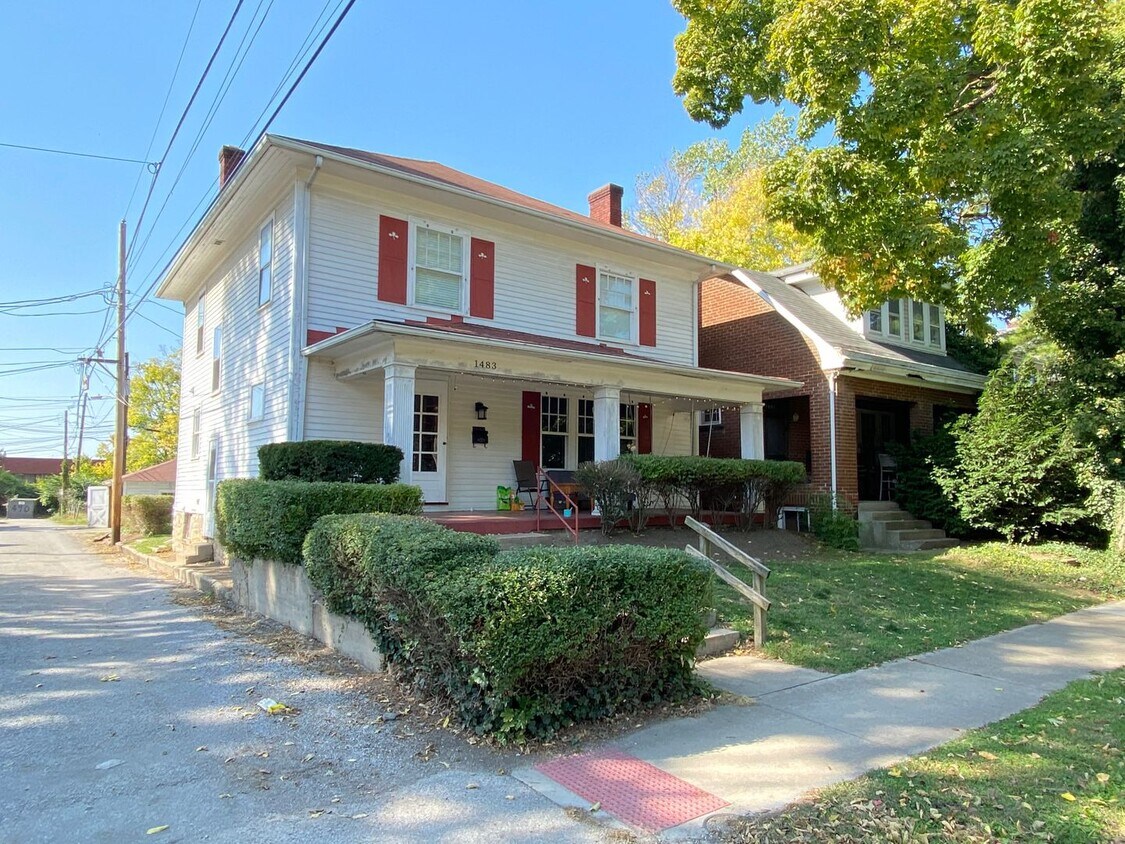 1483 Perry St Unit 1483, Columbus, OH 43201 Room for Rent in Columbus, OH